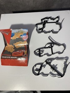 Williams-Sonoma Disney Pixar Cars 2 Pancake Molds Set of 3 Mater McQueen Finn