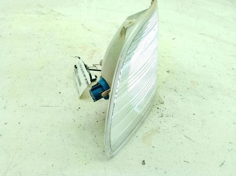 faro anteriore sinistro per MERCEDES BENZ VITO AUTOBUS (638) 110 1996 22916617 - Immagine 2 di 4