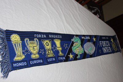 Schal Vintage von Der Ausrüstung Inter Milan Mit Alle Seine Titel Forza Inter