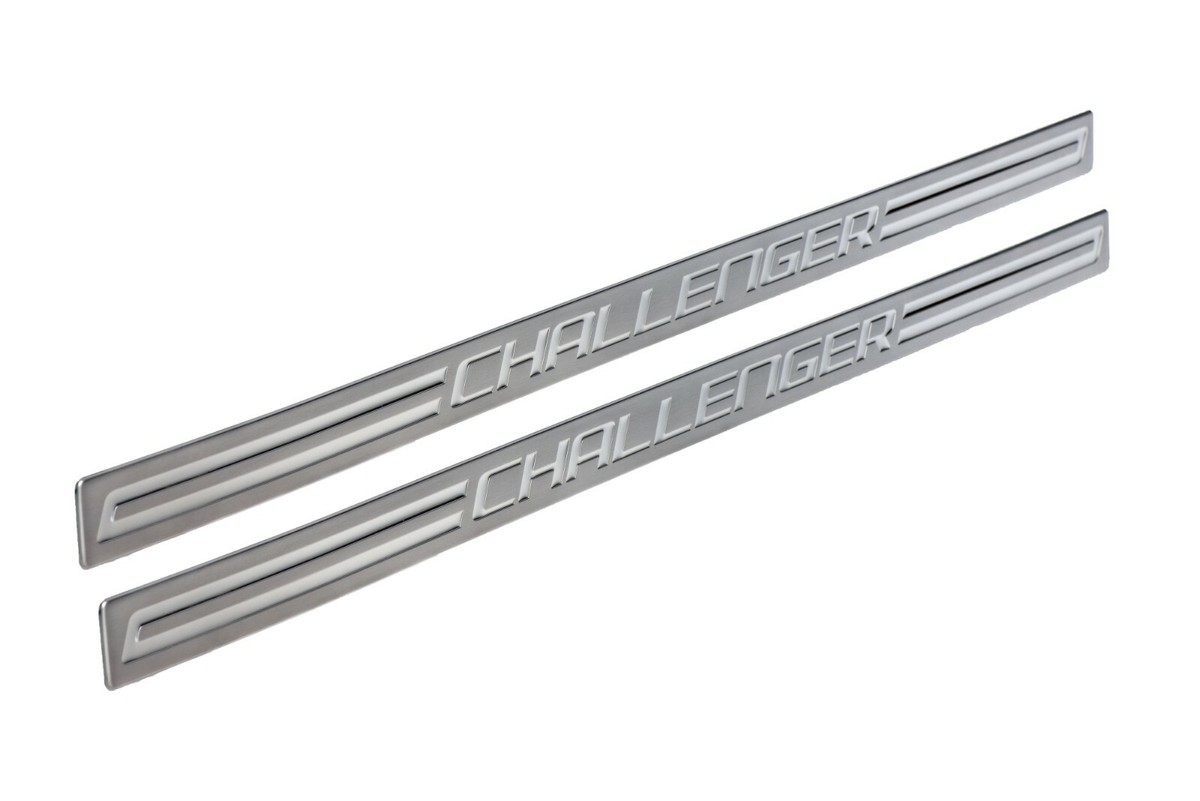 レア バンブルビー スラブ プレート 2014-2023 Dodge Challenger DOOR SILL GUARDS OE GENUINE NEW MOPAR