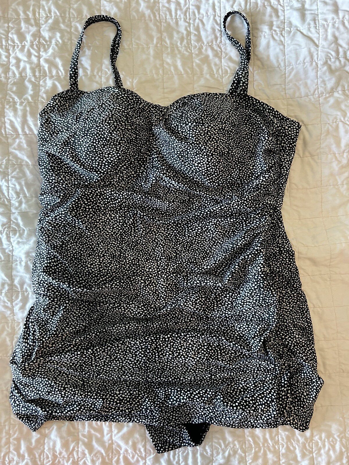 Picture 1 of 3