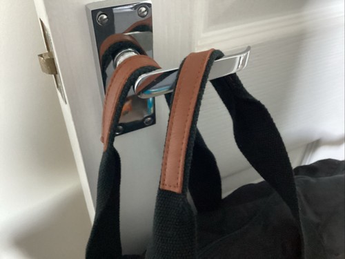 X Large black-Reusable-Shopping Bag Tote Bag-Fold Away Bag-zipped-Hong Kong-Logo - Picture 3 of 8