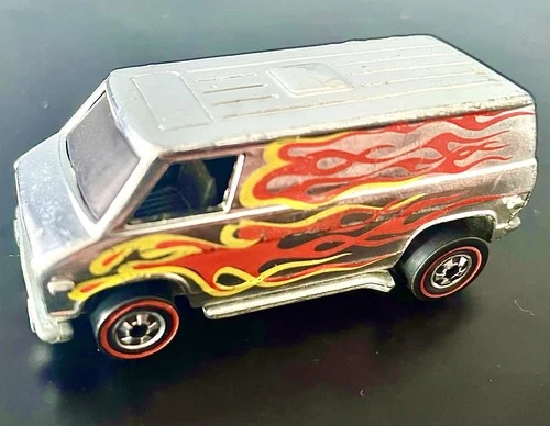 Vintage 1974 Super Chrome Mattel Hot Wheels Redlines Super Van w/ Flames HK
