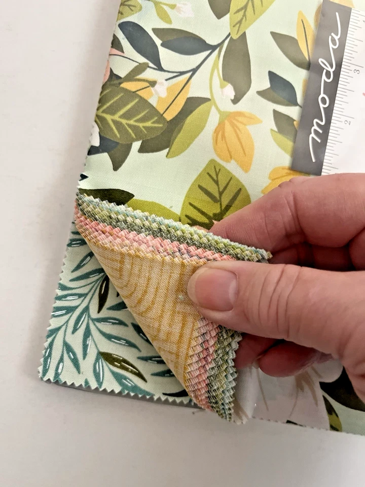 Moda织物柳树1独木舟2层蛋糕弹簧绿桃子预切10英寸方形 — 第 3/4 张图片