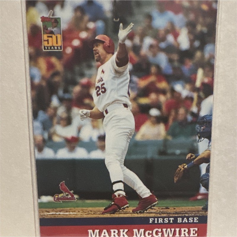 Topps 2001 Post Mark McGwire #6 St. Louis Cardinals Collector's Series Card
