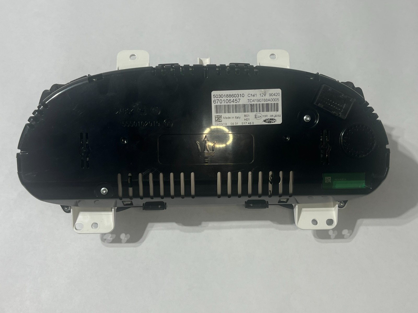 Maserati Levante 2019 Instrument cluster P/N 670106457