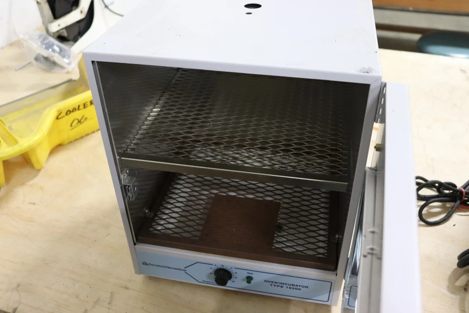 Horno/incubadora Thermo & Barnstead/Thermolyne 19200 Foto 2 de 2