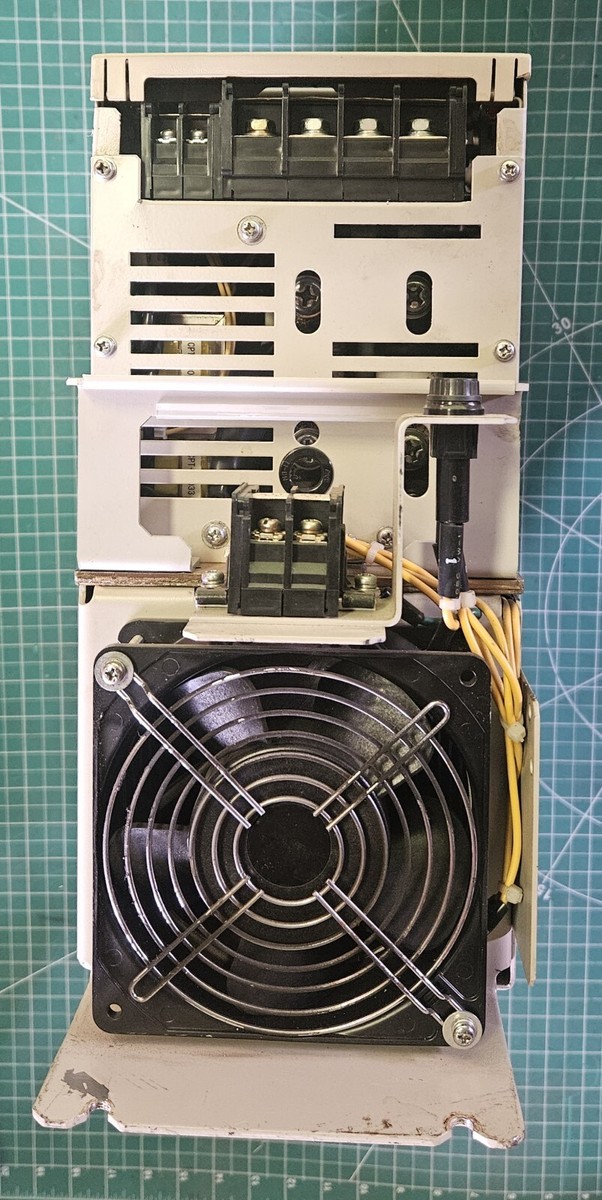 YASKAWA INVERTER VS-656 MR5 CIMR-MR5N2015 | eBay