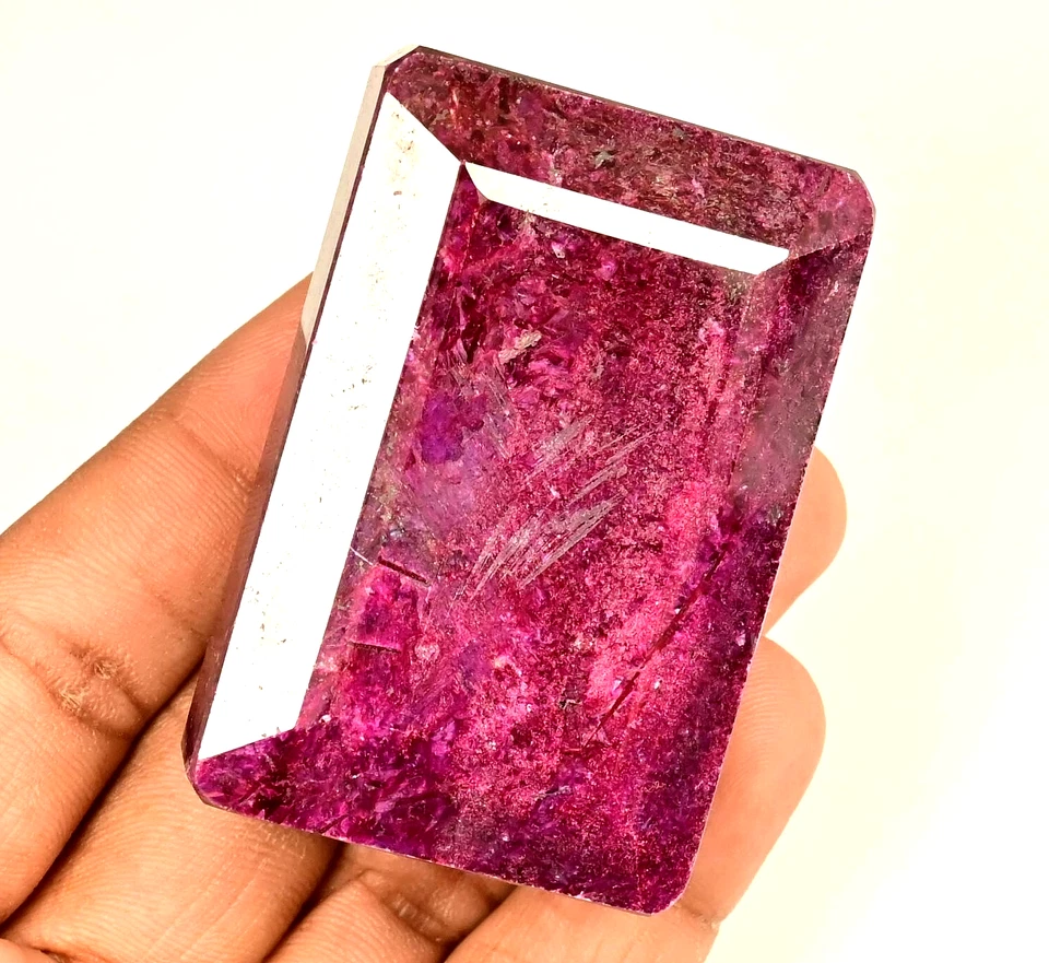 955.0 Ct Natural Huge Red Ruby Baguette Cut Certified Museum Size Grade Gemstone - Image 3 of 4