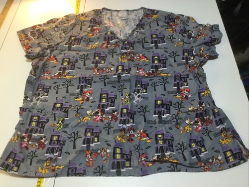 Disney Halloween Trick Or Treat Mickey Minnie Donald Pluto 3X Scrubs