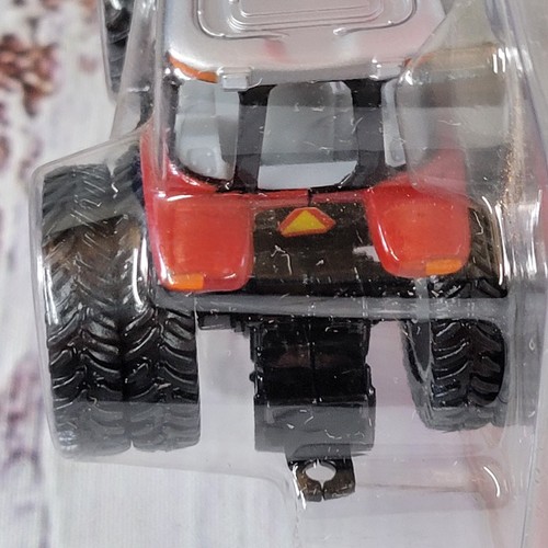 Vtg 2000 1/64 Ertl Massey Ferguson 8280 tractor w/ duals & cab diecast red/black - Picture 6 of 8
