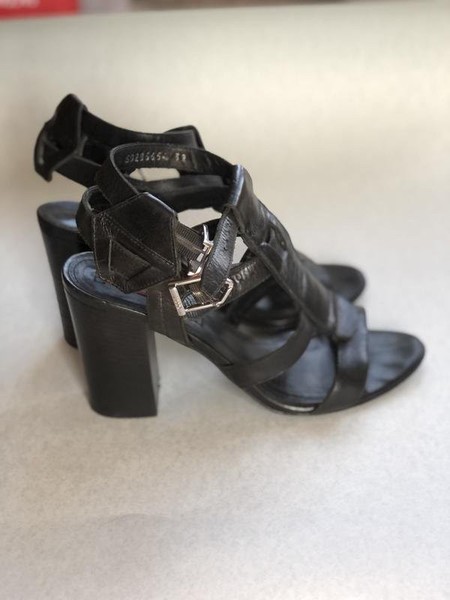 Women Hugo Boss Heels Black Leather 39