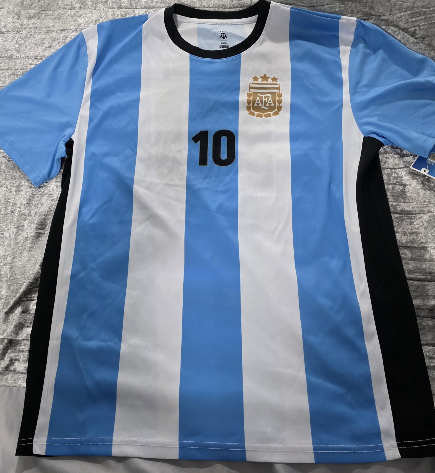 Jersey Argentina Lionel Messi  Size Large Wide 20 Long 28