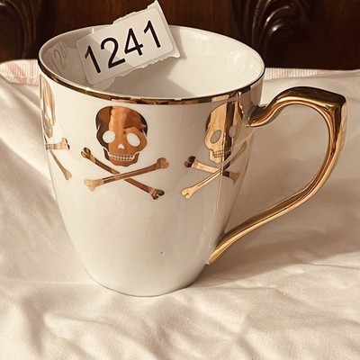 Ciroa Luxe Skull Mug Porcelain Metallic Gold Accent Handle 16oz Halloween Cup