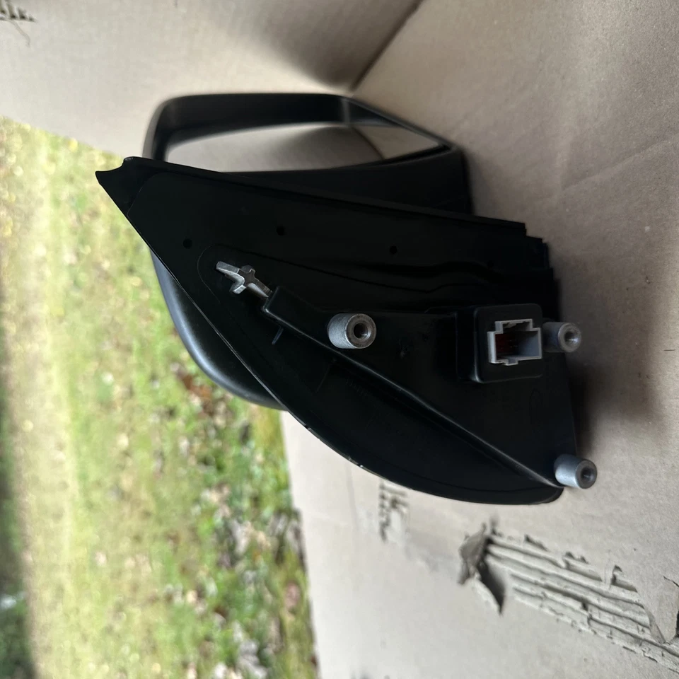 2019-2022 FORD RANGER SIDE MIRROR OEM RH RIGHT PASSENGER SIDE WITH BLIND SPOT - Image 3 of 4