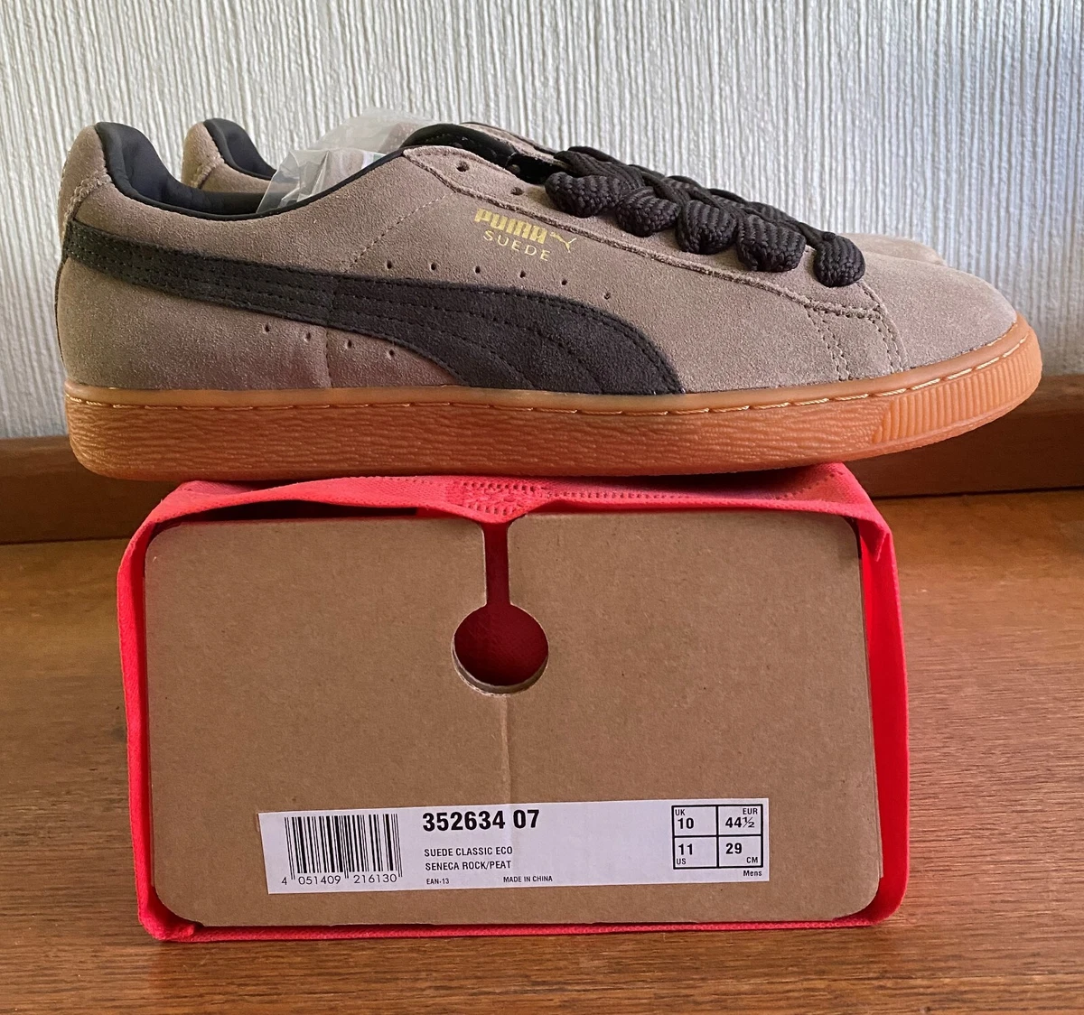 Puma suede deals classic eco