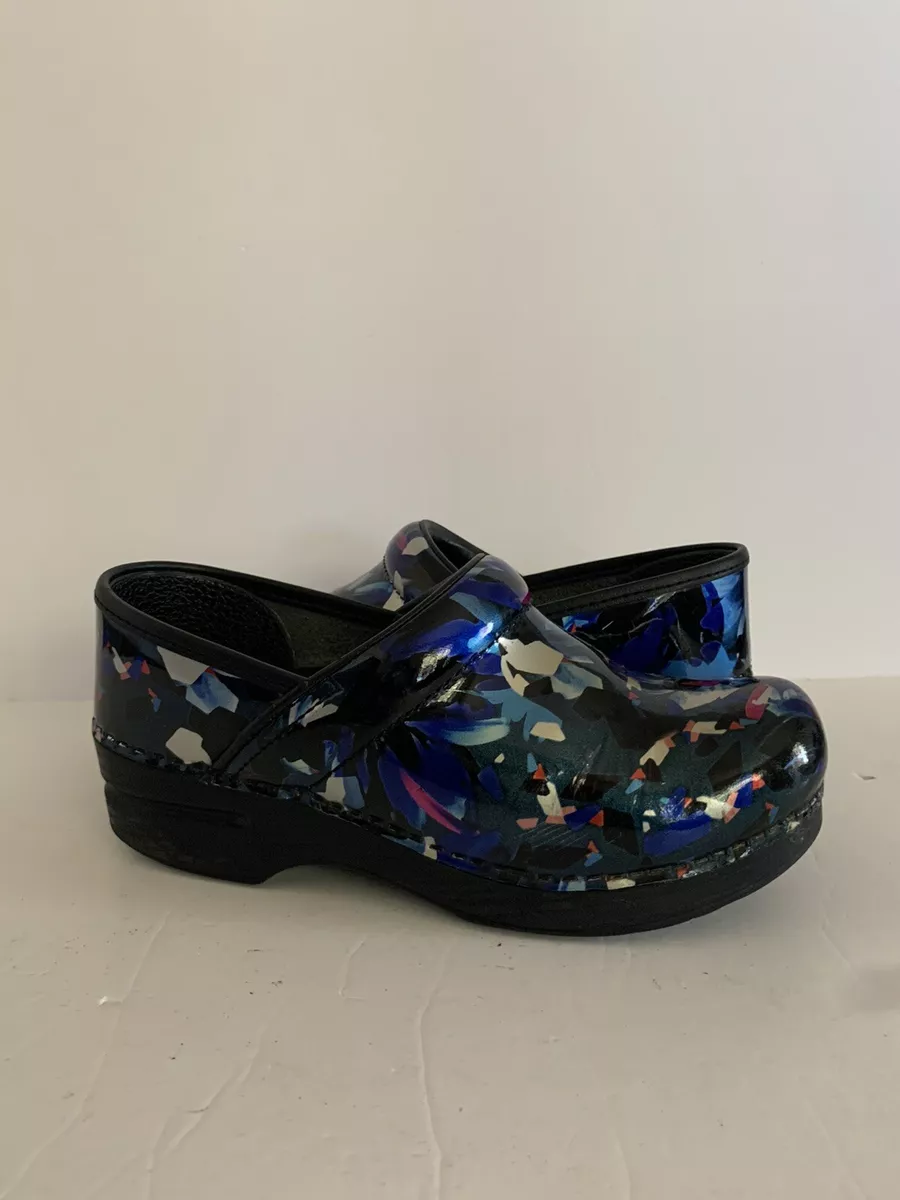 Women s Dansko Clogs Black Professional Graphic Floral Patent Size 37 EU 6.5 7US