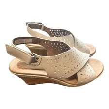 Cobb Hill Janna Slingback Women's Wedge Sandals Size US 8 Wide White (Beige)