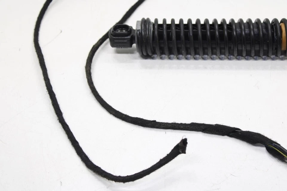 2010-2015 BMW 750i xDrive tampa traseira esquerda porta-malas eixo acionamento apoio de suspensão *ReaD* - Imagem 4 de 4