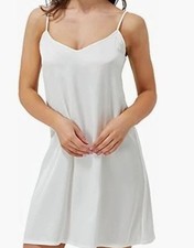 Club Monaco Women's Sleeveless V-Neck Adjustable Straps Under Slip White 6 58
