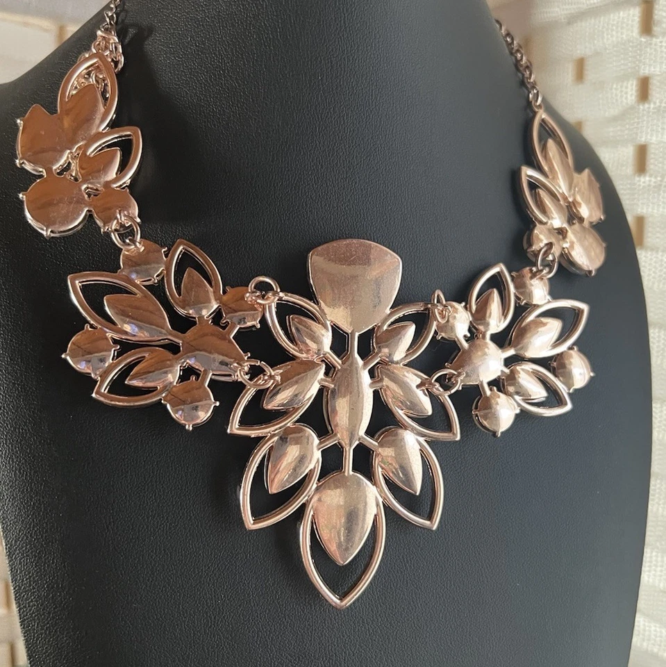 1946 Brand Pastel Glass Rhinestone Bib Necklace  20Inch - Image 2 of 4