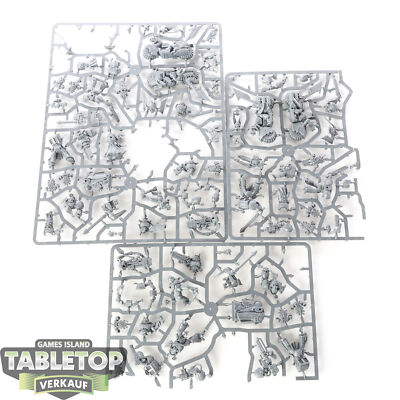 Dark Angels - 4x Terminators 2x Biker 4x Devastator 1x Librarian 1x Captain - im