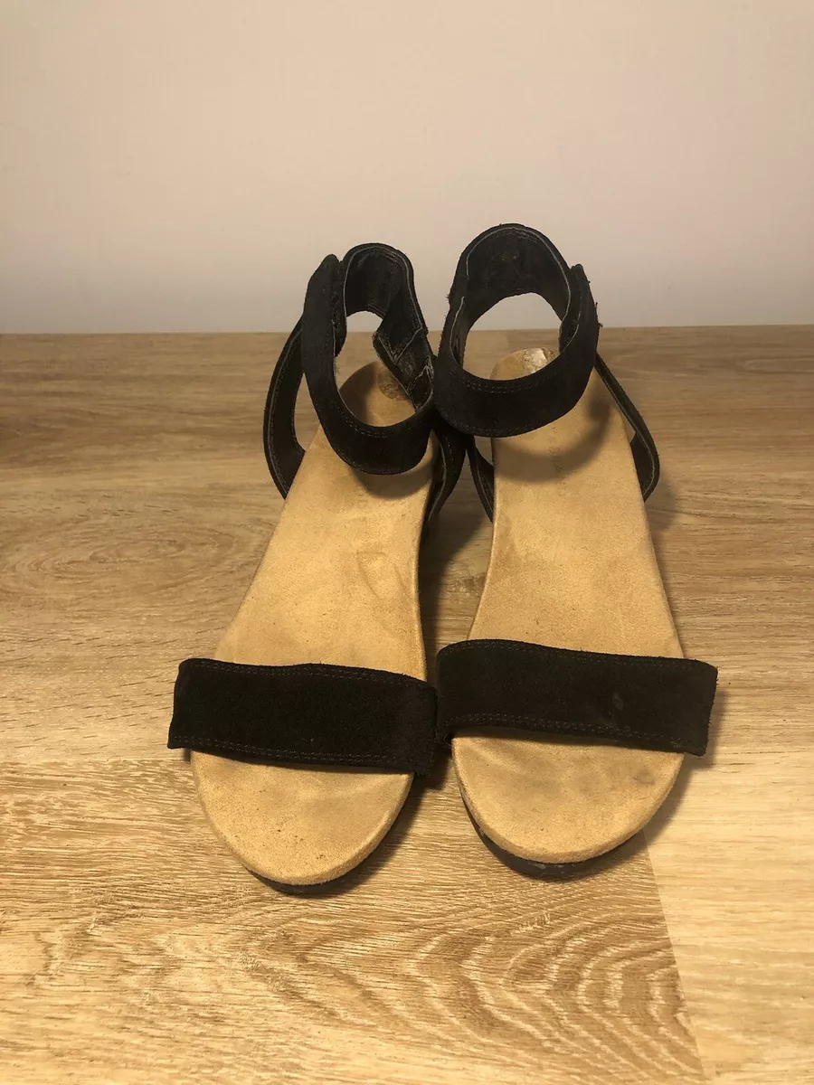 Lucky brand suede best sale sandals