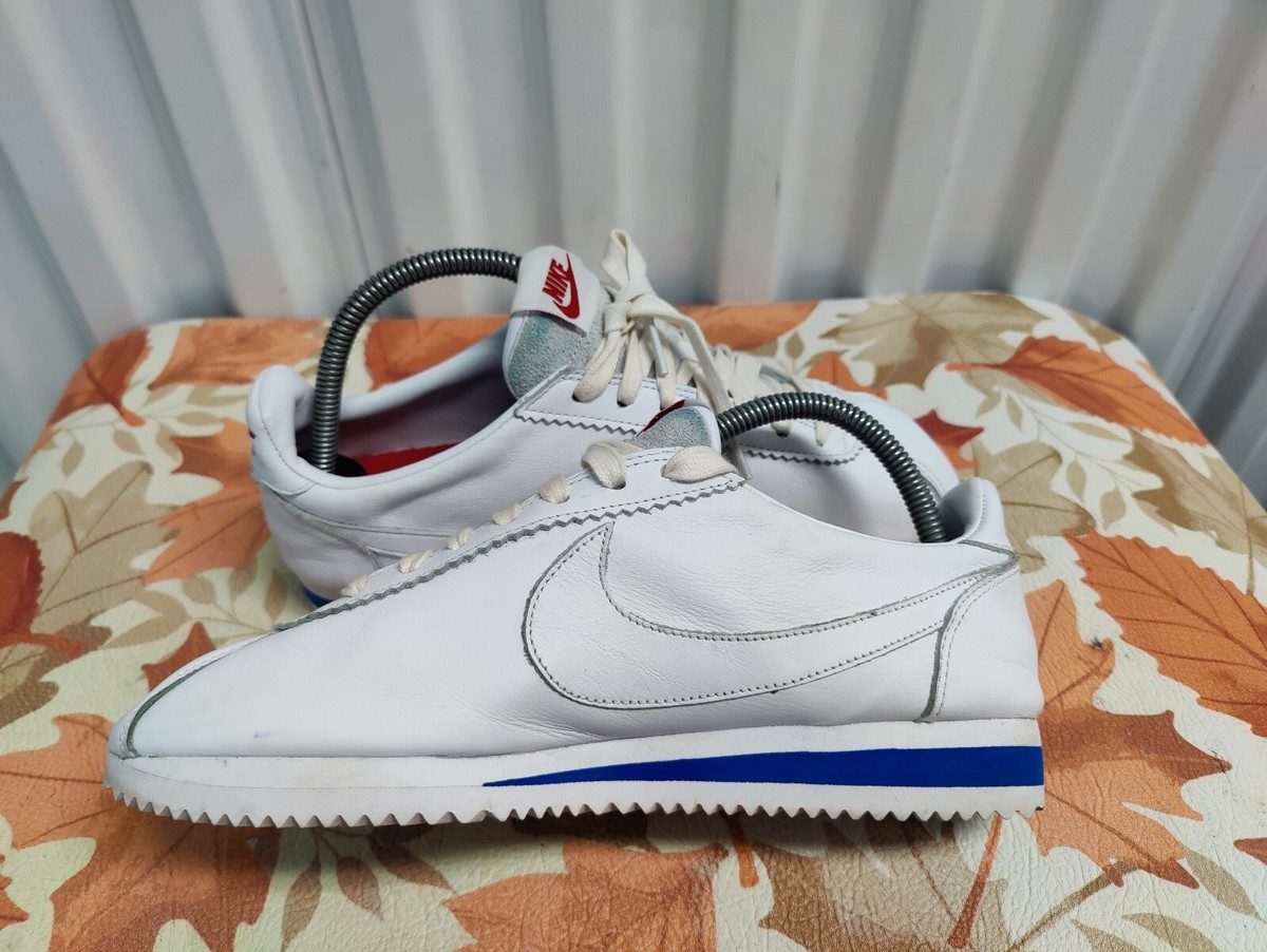 swooshless nike cortez