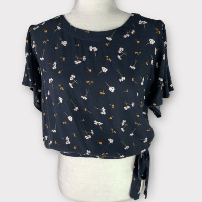 Hem & Thread Floral Tie Waist Top (Black) - Large