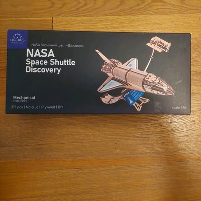 UGears NASA Space Shuttle Discovery OV-103 Series 70 3D Wood Model 1:96 Scale