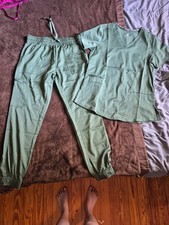 scrub sets women size small