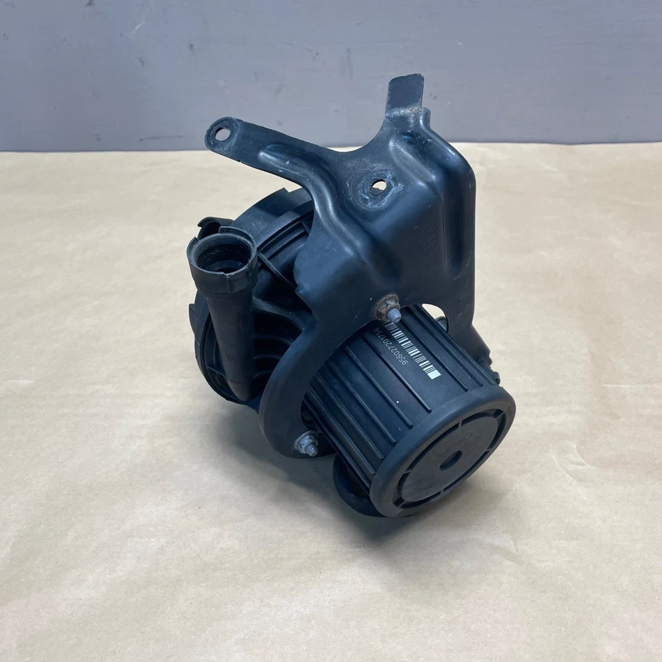 Bomba de inyección de aire secundaria Audi 2012-2017 con soporte OEM 079959253 Foto 4 de 4