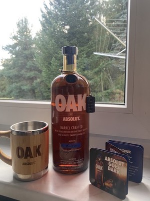 Oak by Absolut Vodka Barrel Crafted 1 Liter, selten, voll, versiegelt, 2015, Mug