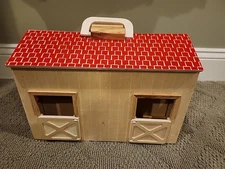 Melissa & Doug Fold And Go Wooden Horse Stable Red Roof Sliding Barn Doors