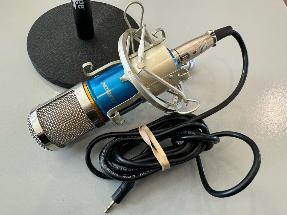 Micrófono condensador Floureon BM-800 con soporte Foto 2 de 3