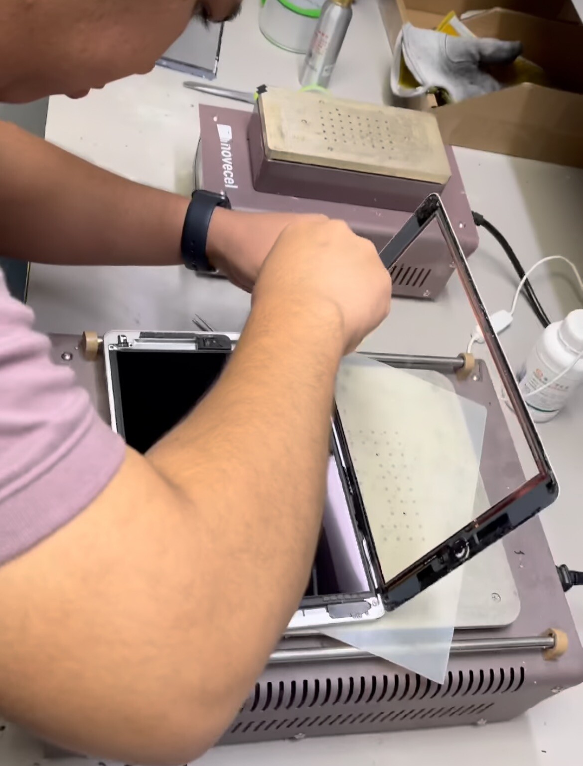 iPad Air 2 Glass Screen Replacement – Fast Mail-In Repair Service-image