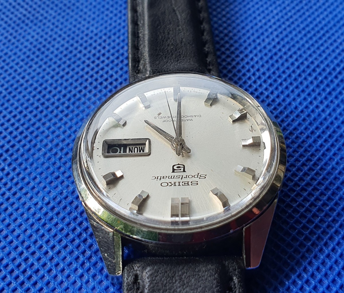 SEIKO SPORTSMATIC 5 WATERPROOF DIASHOCK 21 J SELF-WINDING SEIKO SPORTSMATIC 5 WATERPROOF DIASHOCK 21 J SELF-WINDING