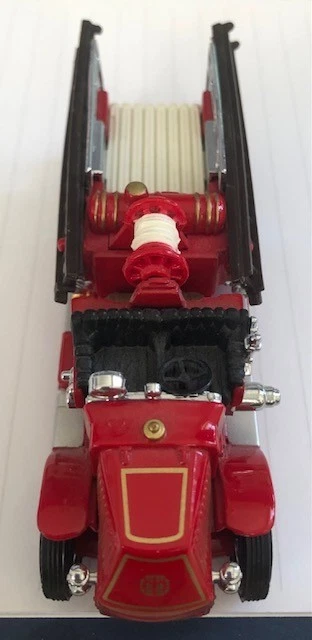 MATCHBOX FIRE ENGINE SERIES 1920 Mack AC Fire Engine - YFE01 - Image 4 of 4