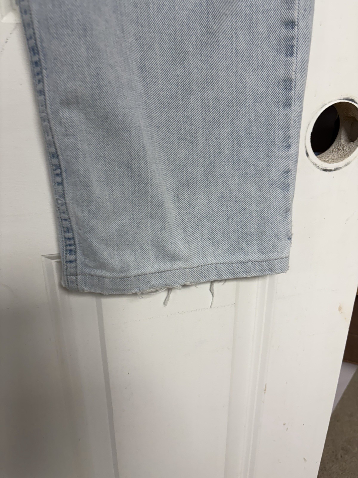 Vintage Tommy Hilfiger Jeans Men's 34x30” Classic Fit Baggy Light Wash Denim Y2K thumbnail 8