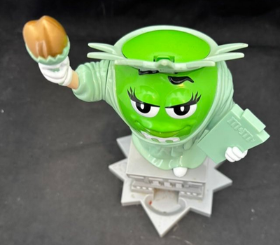 新品未使用/M&M Mr Liberty自由の女神/NY購入/チョコディスペンサ エムアンドエムズ NY限定 ディスペンサー 自由の女神 - メルカリ