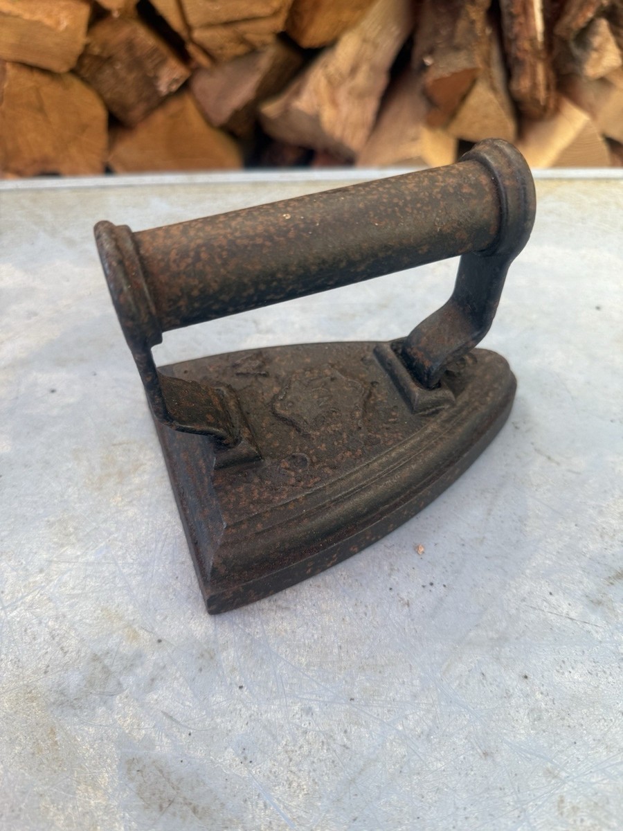 Antique Cast Iron Clothes Iron Press Flat Iron