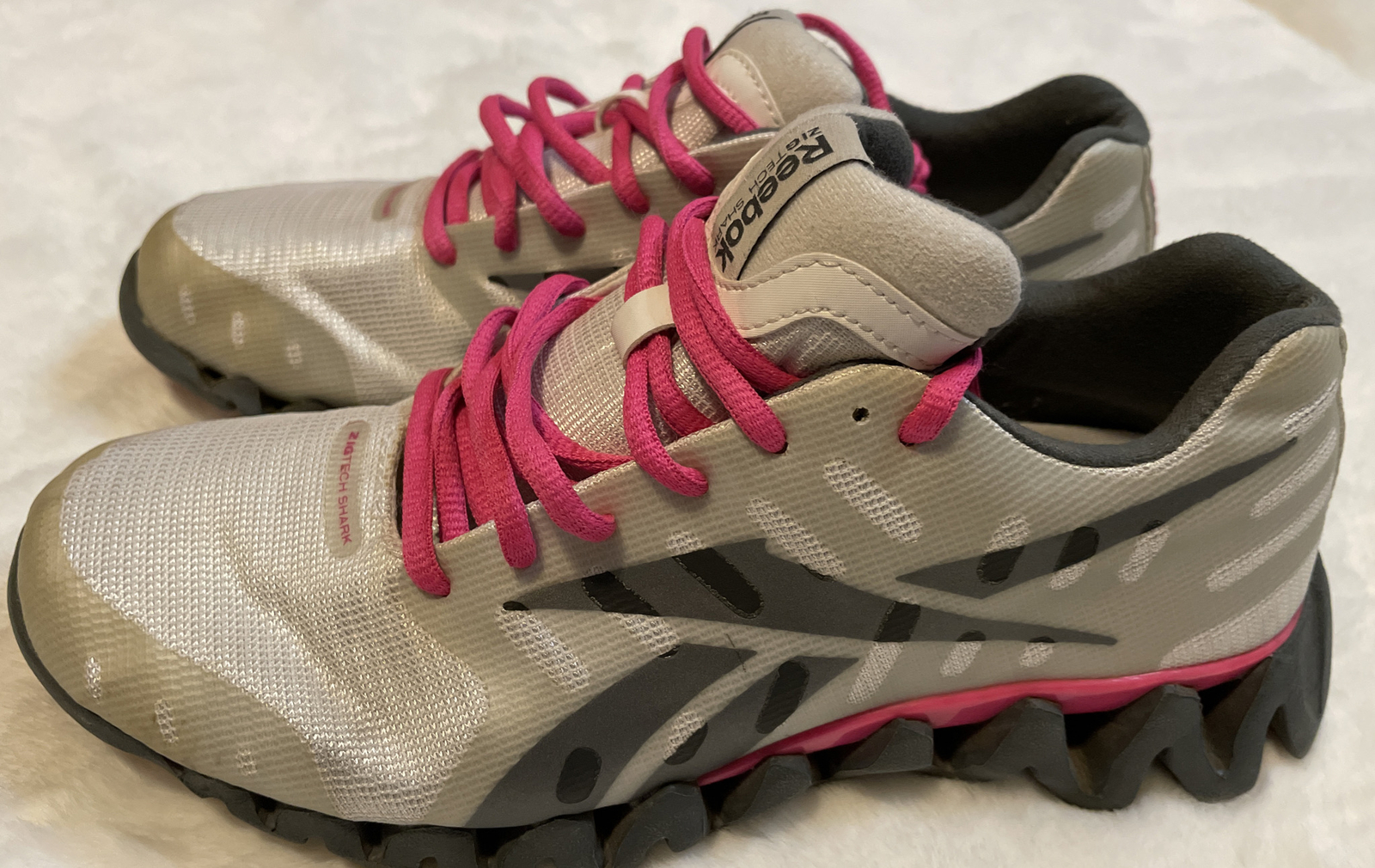 Reebok Women's ZigTech Shark Pink Gray 