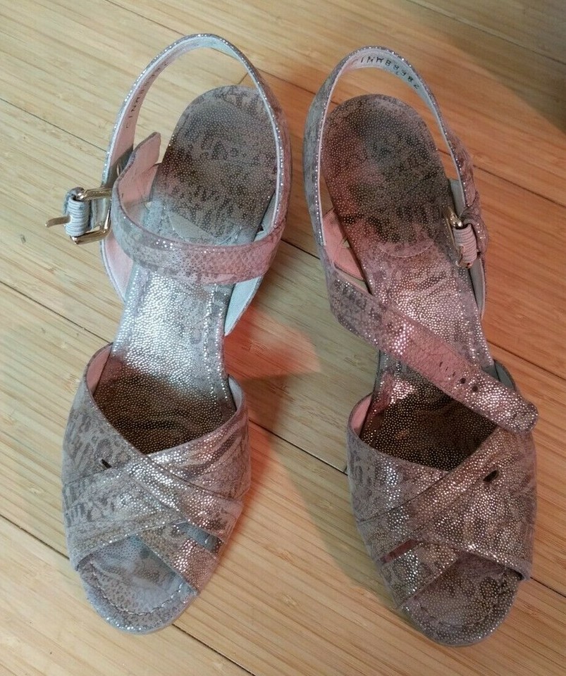 Stuart Weitzman Halley Tan Nairobi Patch Sz8 Sandals Shoes Gold