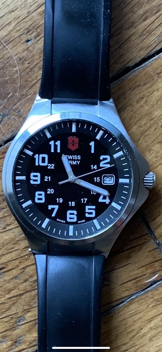 2005 Victorinox Swiss Army Base Camp Timepiece w/original logo