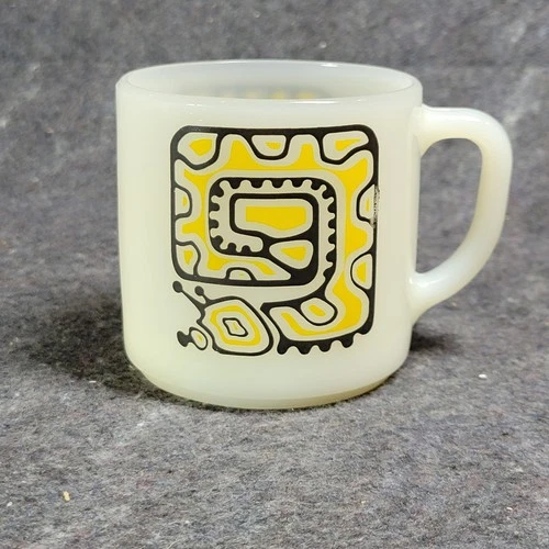 Vintage Federal Milk Glass Coffee Mug Yellow/black Caterpillar 3"×3"