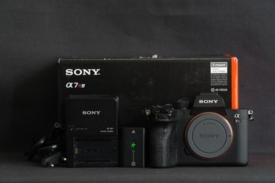 Sony α7R IV 61,0MP Spiegellose Systemkamera ILCE7RM4A sehr gut