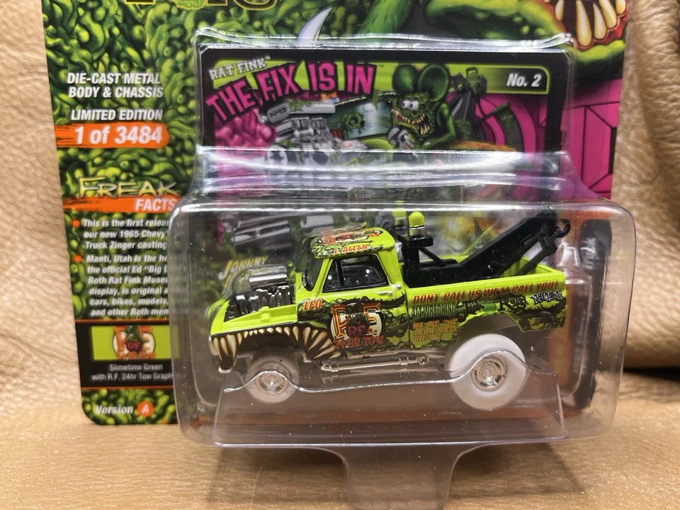 JOHNNY LIGHTNING CHASE RAT FINK CHASE 1 / 3484 CHEVY TOW TRUCK 65 GREEN MINT - Image 3 of 4