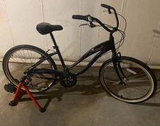 Giant Simple Seven Women’s 26" Cruiser Bike – 7 Speed – Ready to Ride Black/Pink