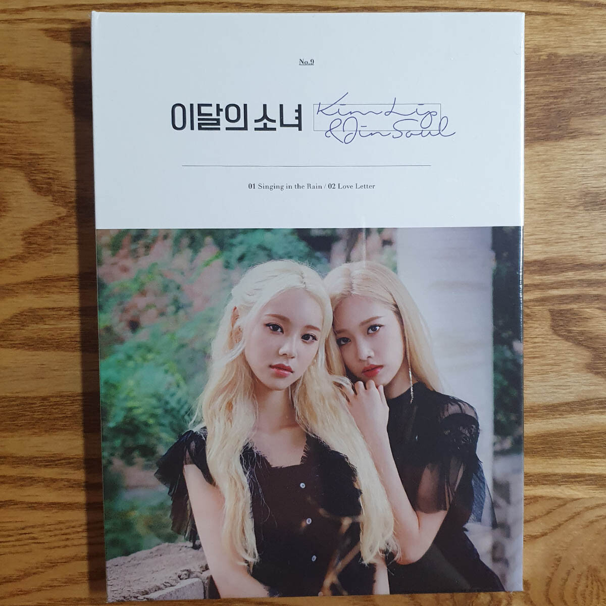 K-POP・アジア LOONA JinSoul Solo Album Opened Loona KimLip & JinSoul Single Album First Press Sealed Monthly