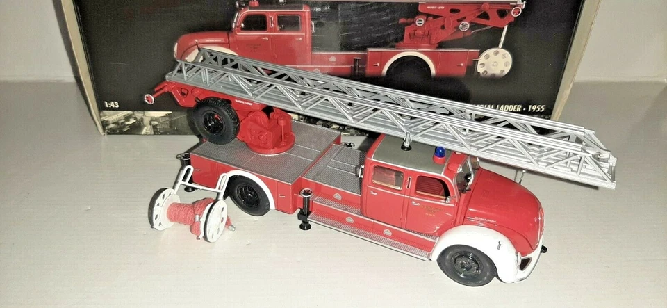 MAGIRUS S 6500 AERIAL LADDER 1955 439 140071 MINICHAMPS SCALA 1/43 - Immagine 2 di 2